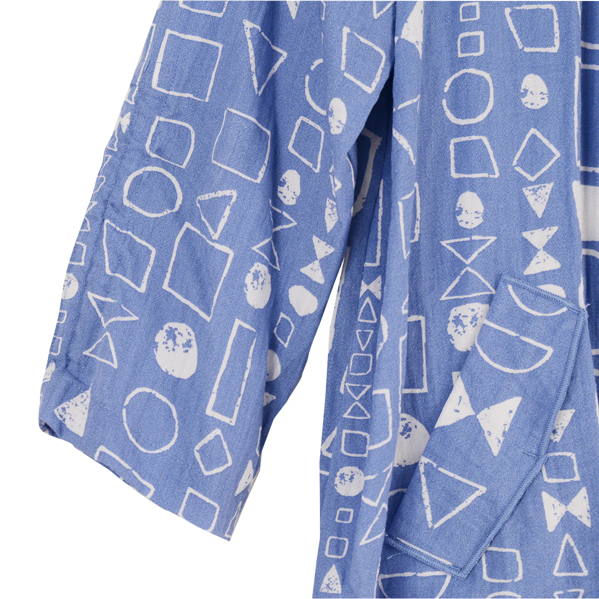 Ali Miles Woven Geo Full Button Front Point Collar Tunic (BLU/WHT) - Image 4