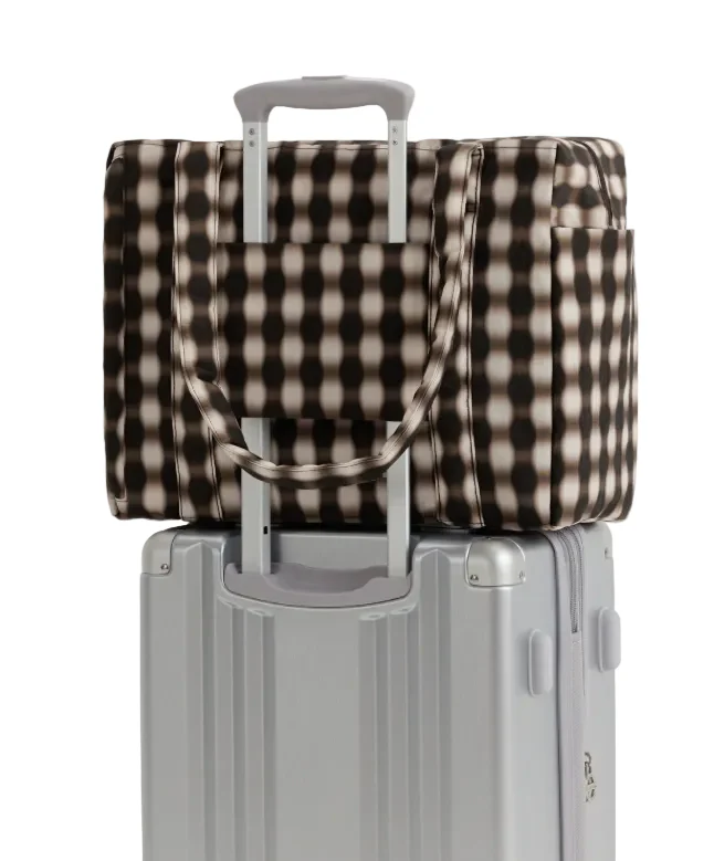 Baggu Small Cloud Carry-On - Blurred Gingham Brown - Image 2