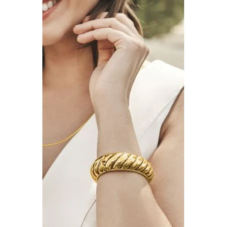 Brighton Athena Scalloped Hinged Gold Bangle - Image 2
