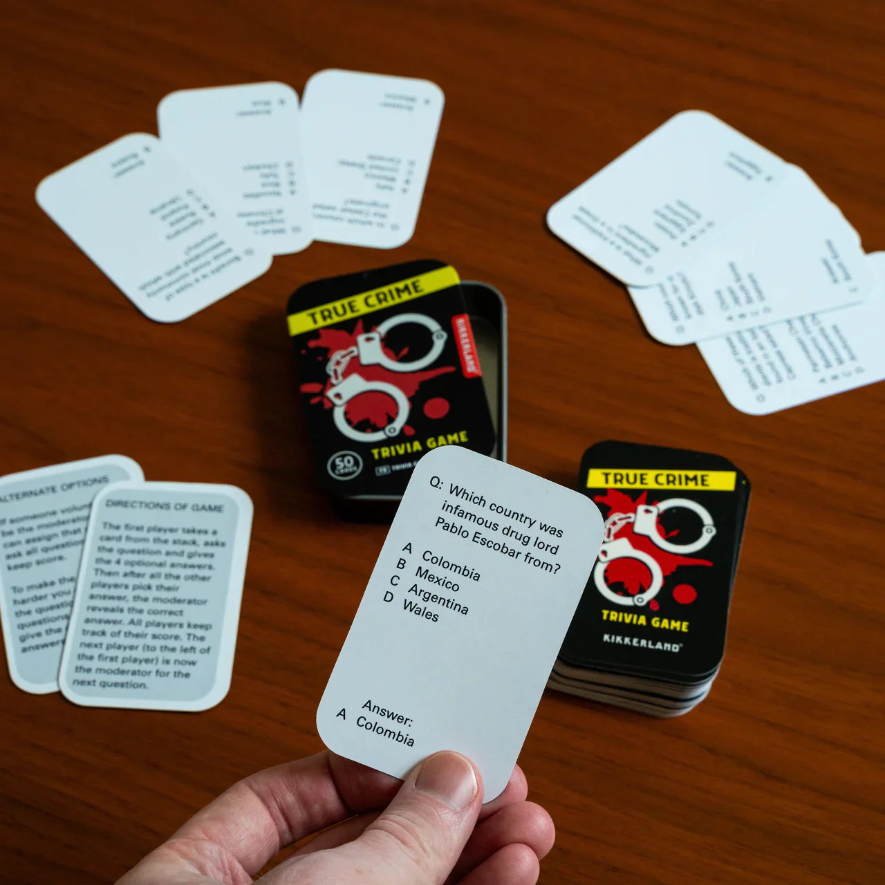 Kikkerland True Crime Trivia Game - Image 2