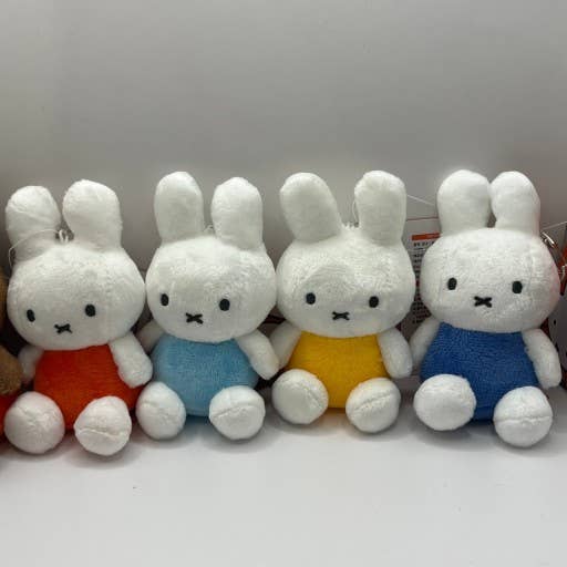 Miffy Classic Plush Stand Bag Charm (Chosen at Random) - Image 9